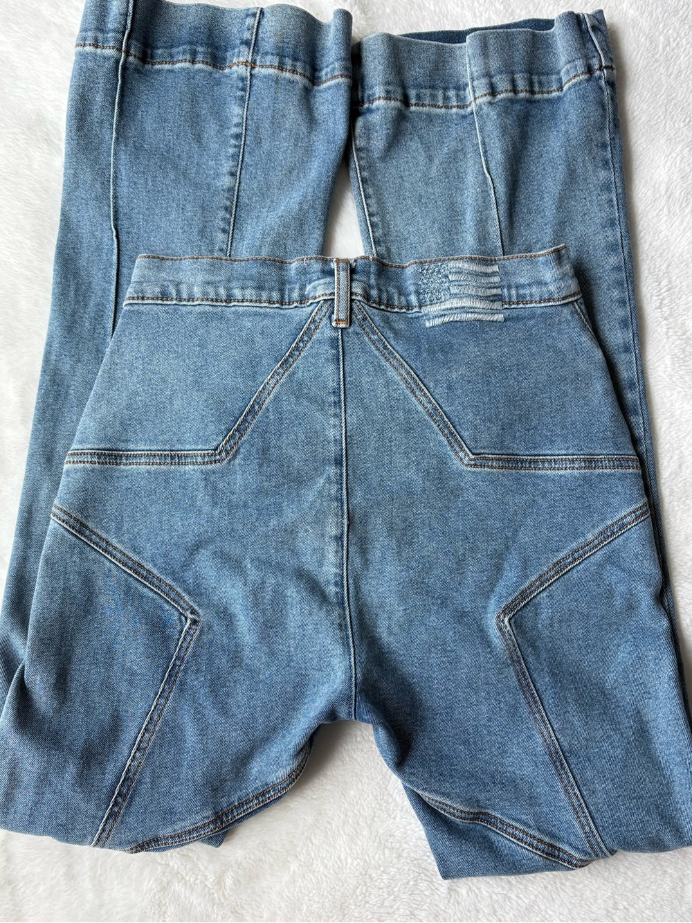 REVICE Star Flare Jeans - Picture 5 of 9
